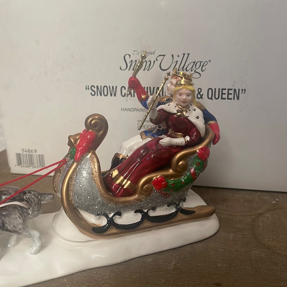 Department 56 | Original Snow Village | Snow Carnival King & Queen |
